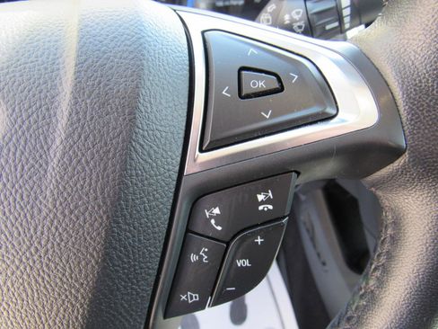 Used 2023 Ford Edge SEL w/ Convenience Package image 14