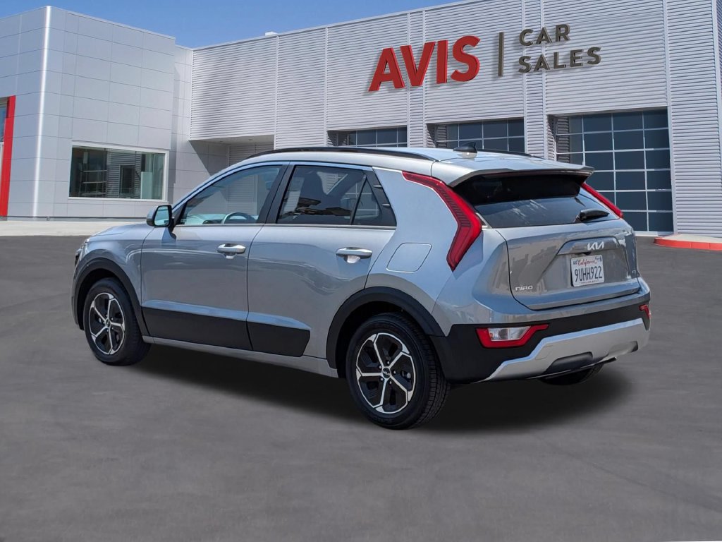 Used 2025 Kia Niro LX FWD image 9