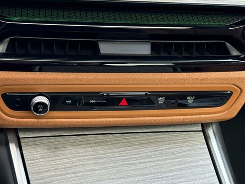 Used 2025 BMW 430i Coupe w/ Convenience Package image 24