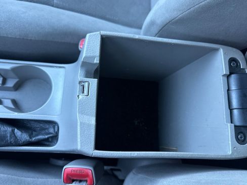 Used 2012 Toyota Corolla L image 30