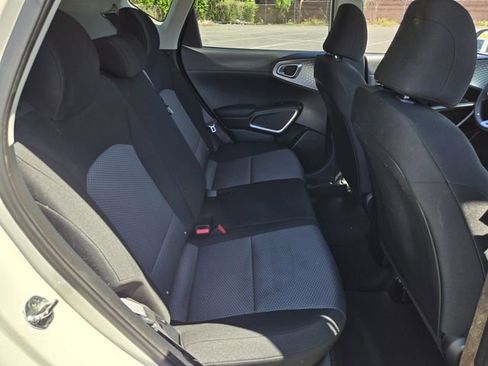 Used 2023 Kia Soul LX FWD image 17