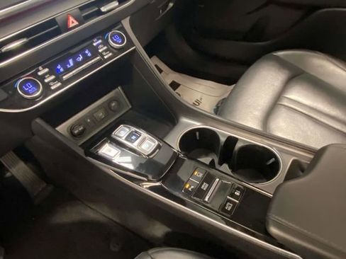 Used 2022 Hyundai Sonata Limited image 17