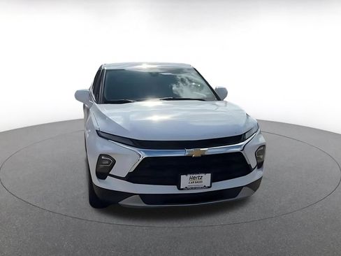 Used 2026 Chevrolet Blazer LT FWD image 4