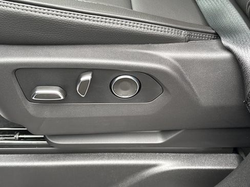New 2026 GMC Yukon XL Denali w/ LPO, Floor Liner Package AWD/4WD image 17