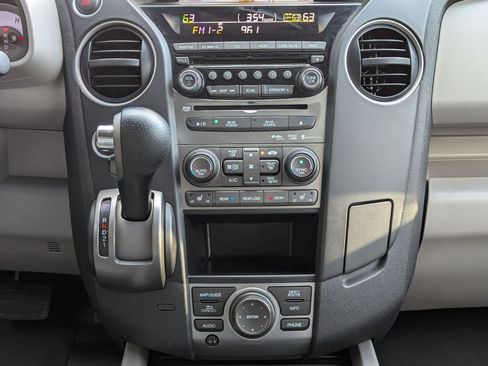 Used 2013 Honda Pilot Touring image 19