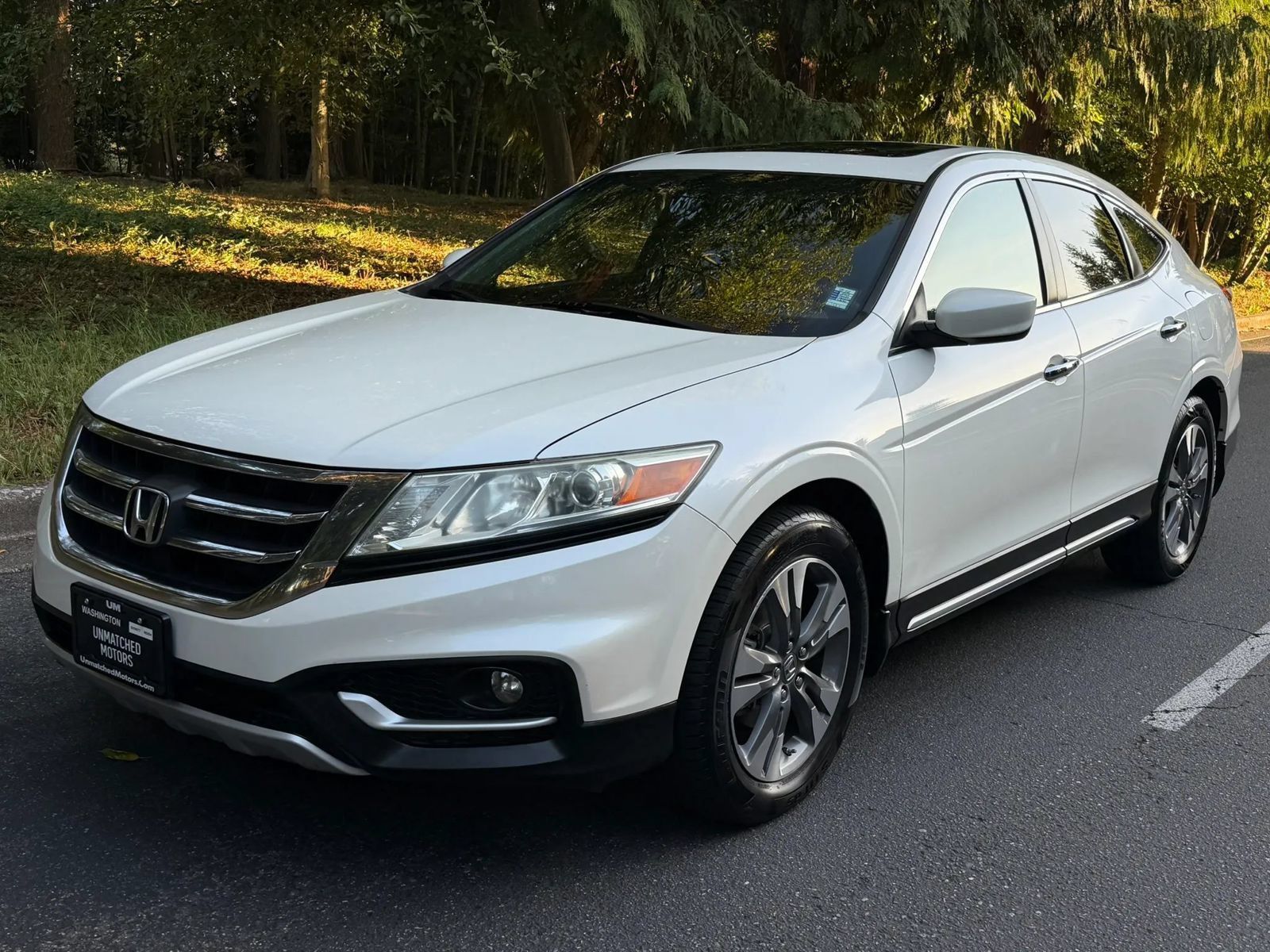 Used 2014 Honda Crosstour EX image 1