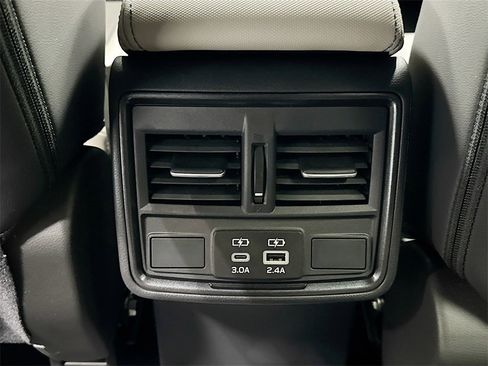 New 2025 Subaru Forester Limited image 25