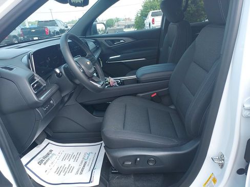 New 2026 Chevrolet Traverse LT w/ Driver Confidence Package FWD image 13