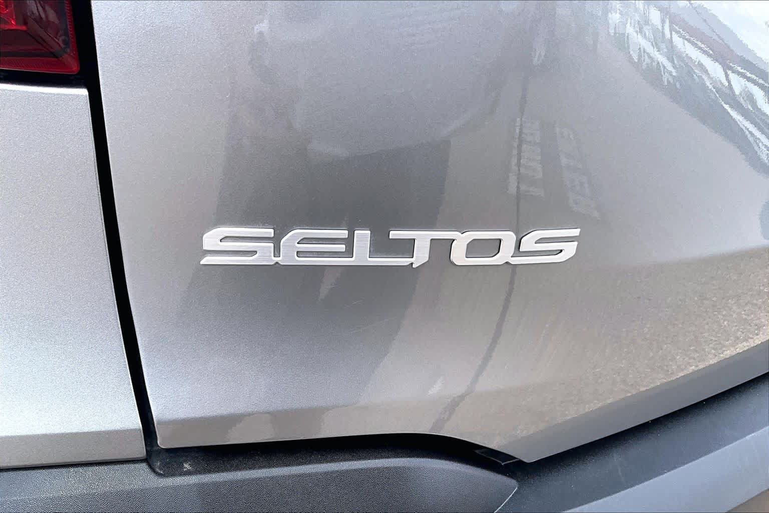 Certified 2026 Kia Seltos LX AWD/4WD image 32