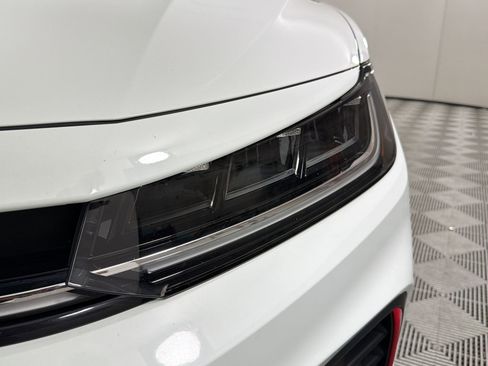 Used 2025 Volkswagen Jetta GLI Autobahn FWD image 11