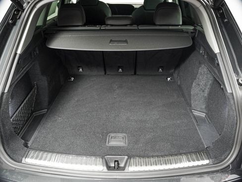 Certified 2025 Audi Q5 Premium w/ Premium Plus AWD/4WD image 5