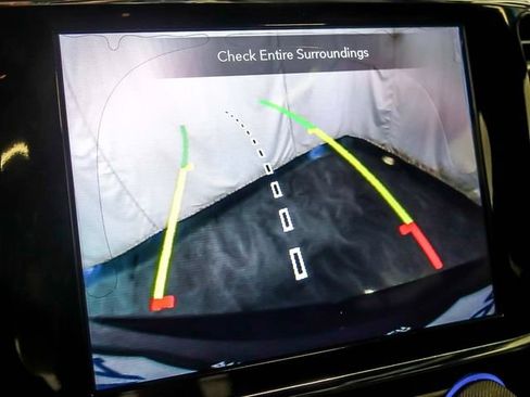 Used 2020 Jeep Grand Cherokee Altitude AWD/4WD image 24