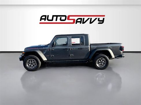 Used 2024 Jeep Gladiator Rubicon w/ Convenience Group image 4