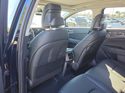 New 2026 Kia Sportage SX FWD image 17