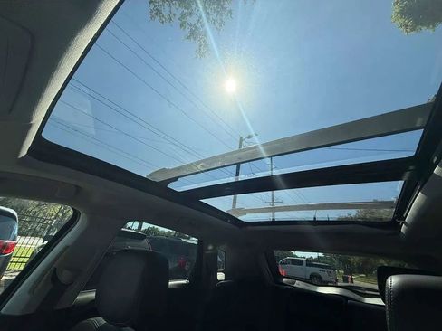 Used 2012 Cadillac SRX Luxury image 20