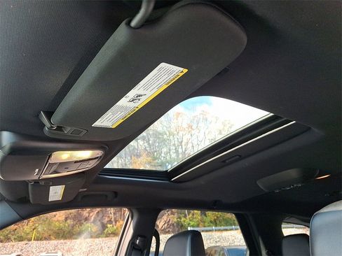 Used 2022 Dodge Durango GT image 18