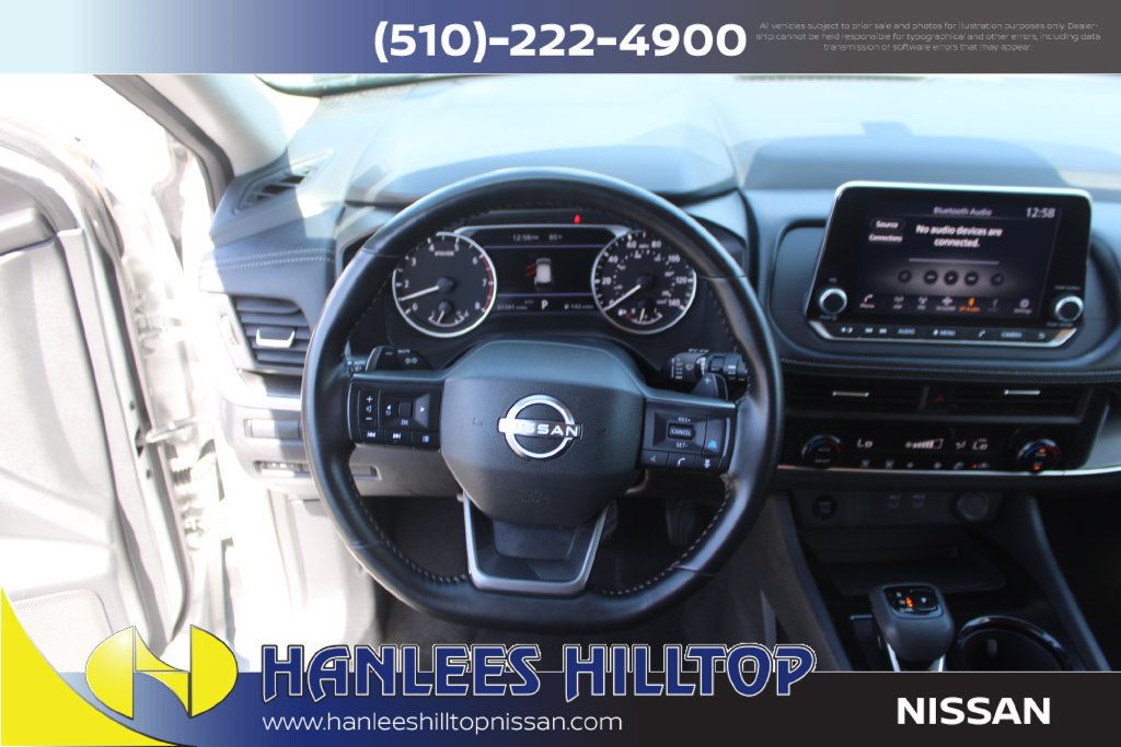 Used 2025 Nissan Rogue SV AWD/4WD image 18