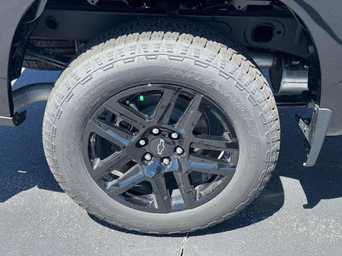 New 2026 Chevrolet Silverado 1500 Custom w/ Turbomax Blackout Package AWD/4WD image 20