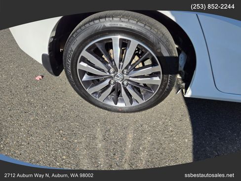 Used 2017 Honda Fit EX image 10