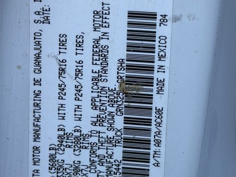 Used 2022 Toyota Tacoma SR image 8