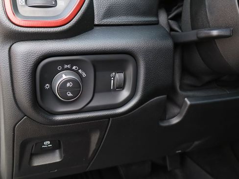 Used 2022 RAM 1500 Rebel image 12