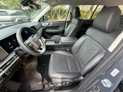 Used 2025 Hyundai Santa Fe SEL image 29