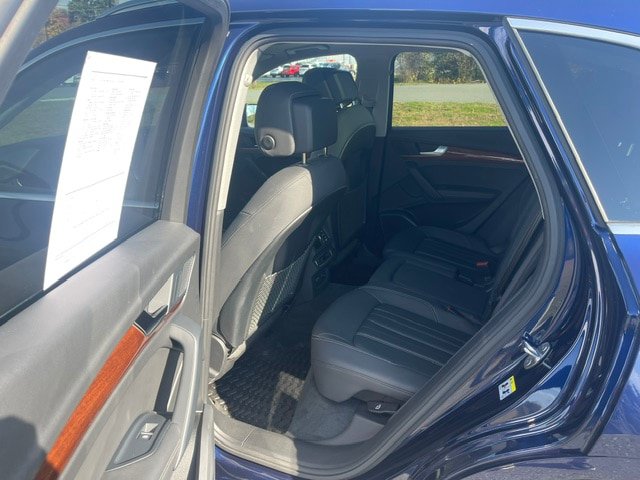 Used 2023 Audi Q5 2.0T Premium Plus w/ Premium Plus Package AWD/4WD image 6