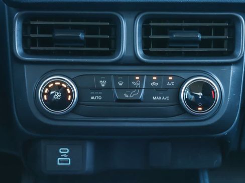 Certified 2024 Ford Maverick XL FWD image 13