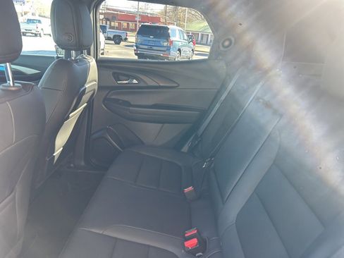 Used 2025 Chevrolet TrailBlazer ACTIV w/ Convenience Package image 17