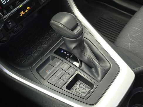 Used 2023 Toyota RAV4 XLE w/ Convenience Package AWD/4WD image 21