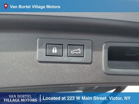 Used 2021 Subaru Forester Premium AWD/4WD image 29