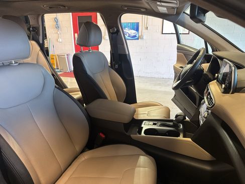 Used 2019 Hyundai Santa Fe AWD image 23