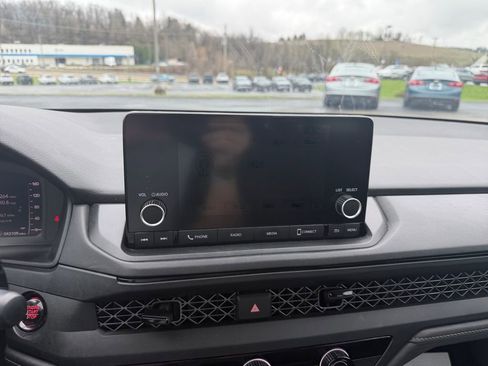 Used 2023 Honda Accord LX image 17