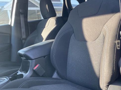 Used 2020 Jeep Cherokee Latitude image 5