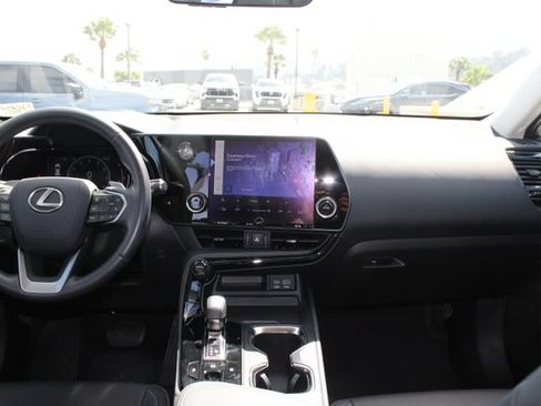 Certified 2024 Lexus NX 250 FWD image 10