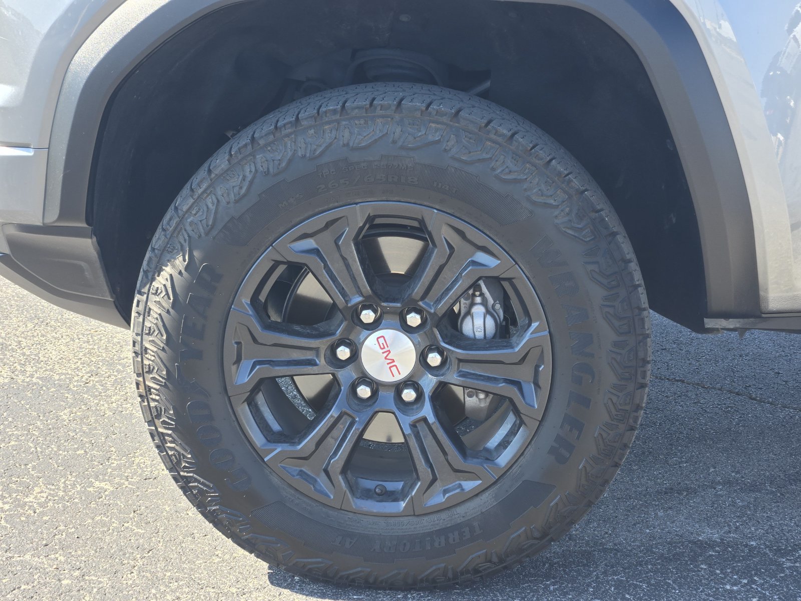 Used 2024 GMC Canyon Elevation w/ Convenience Package RWD image 14