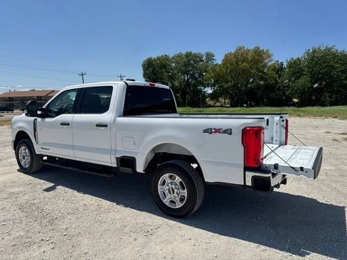 Used 2026 Ford F250 XLT AWD/4WD image 4