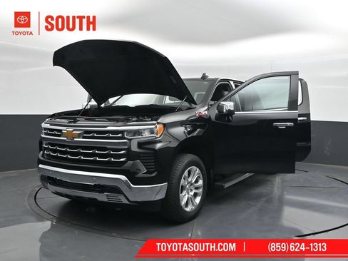 Used 2022 Chevrolet Silverado 1500 LTZ w/ Z71 Off-Road Package AWD/4WD image 61