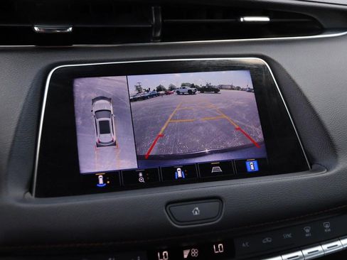 Used 2023 Cadillac XT4 Sport FWD image 19