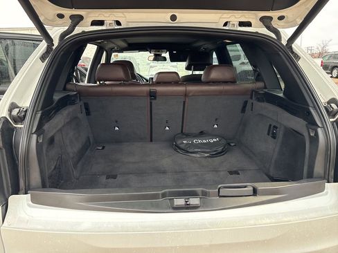 Used 2017 BMW X5 xDrive40e image 25