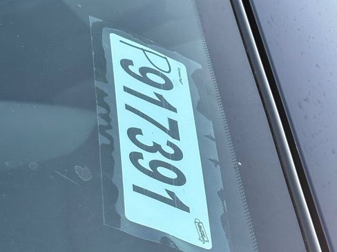 Used 2025 Toyota RAV4 XLE AWD/4WD image 11