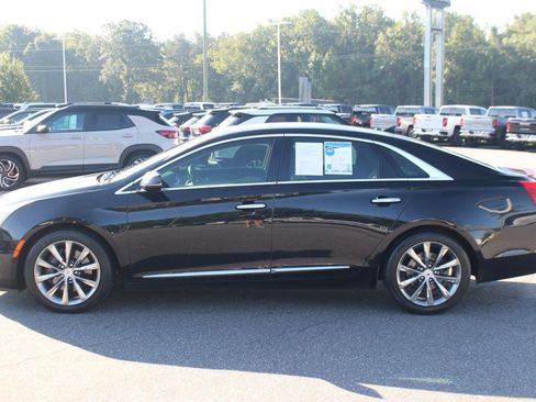Used 2013 Cadillac XTS FWD image 4
