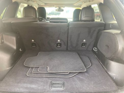 Used 2019 Jeep Cherokee Limited image 27