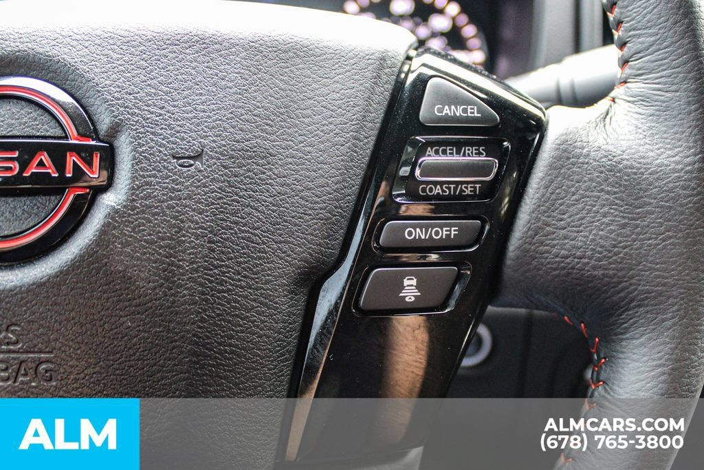 Used 2025 Nissan Frontier PRO-4X AWD/4WD image 27