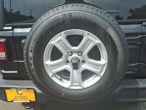 Used 2023 Jeep Wrangler Unlimited Sport AWD/4WD image 14