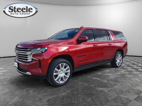 Used 2023 Chevrolet Suburban High Country image 1