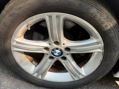 Used 2013 BMW 320i Sedan RWD image 27