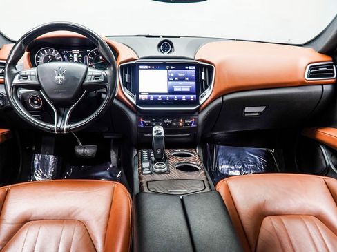 Used 2022 Maserati Ghibli Modena image 5