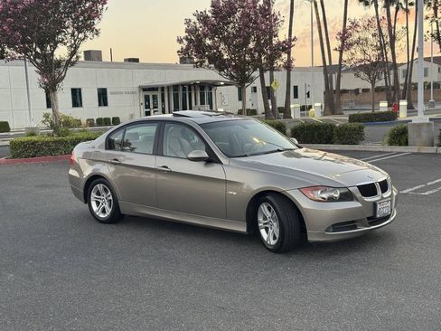 Used 2008 BMW 328i Sedan RWD image 3