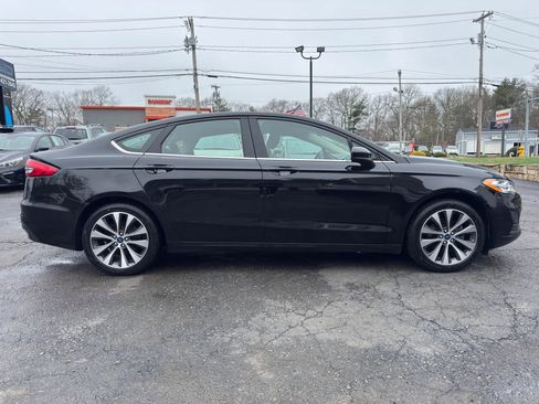 Used 2019 Ford Fusion SE AWD/4WD image 8